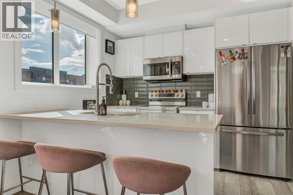 Row / Townhouse for Sale in 512, 10060 46 Street NE|Calgary, Alberta T3J2H8 4