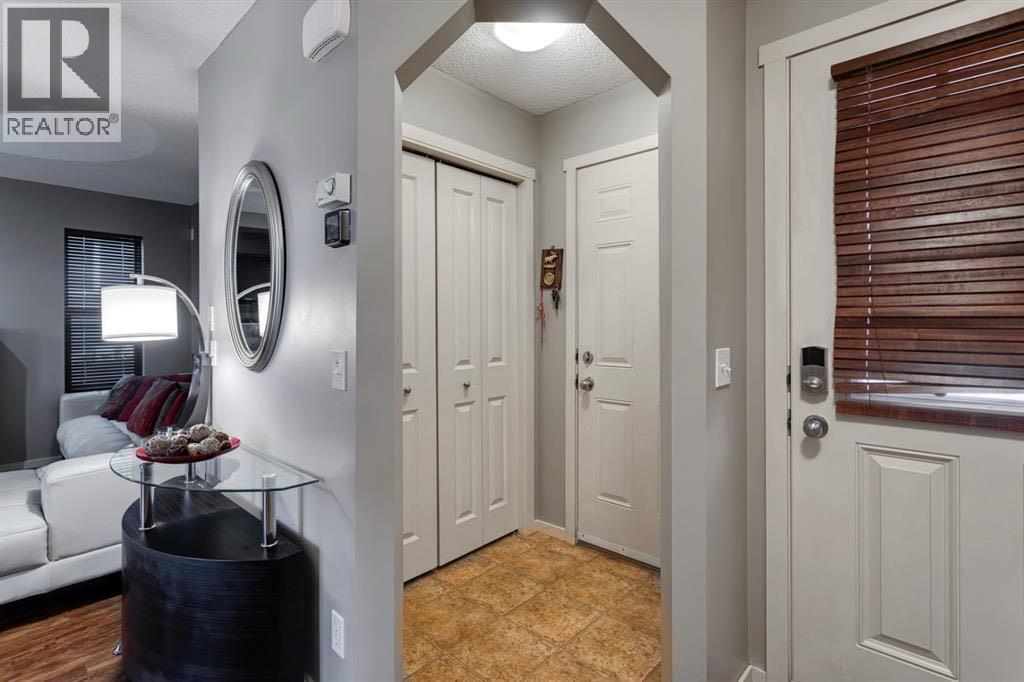 House for Sale in 48 Sage Valley Drive NW|Calgary, Alberta t3r0c9 2