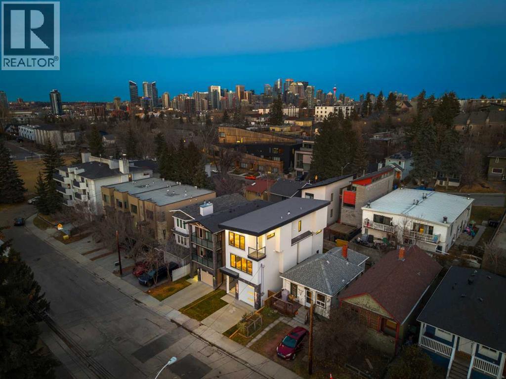 House for Sale in 2518 16B Street SW|Calgary, Alberta T2T4L9