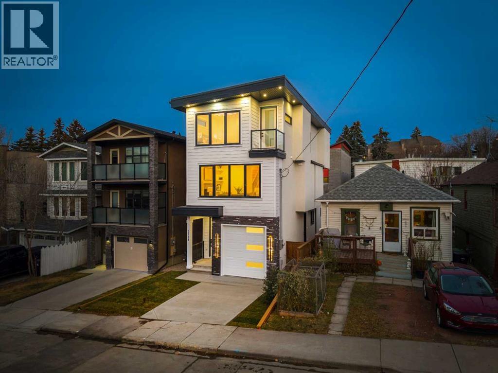 House for Sale in 2518 16B Street SW|Calgary, Alberta T2T4L9 2