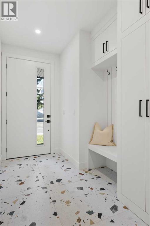 House for Sale in 2518 16B Street SW|Calgary, Alberta T2T4L9 3