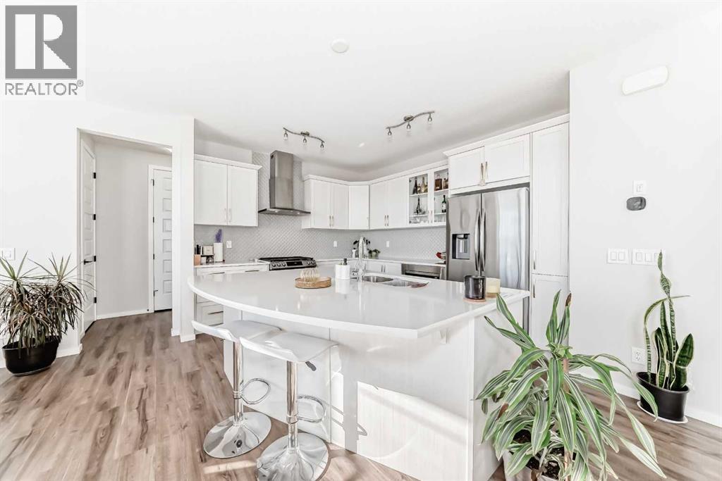 House for Sale in 99 Cityline Point NE|Calgary, Alberta T3N2H6 4