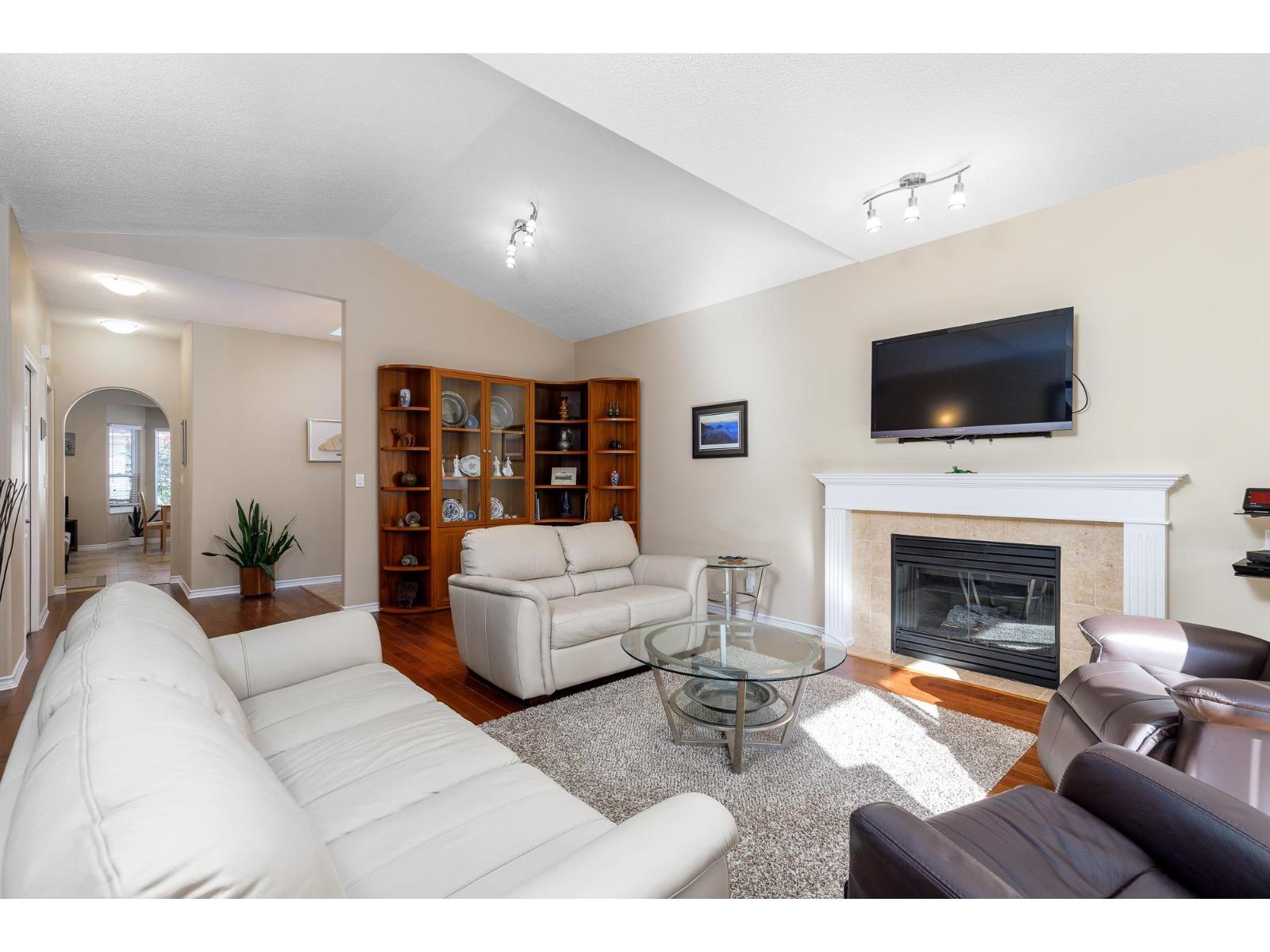 For sale: 15 18939 65 AVENUE, Surrey, British Columbia V3S8Y2