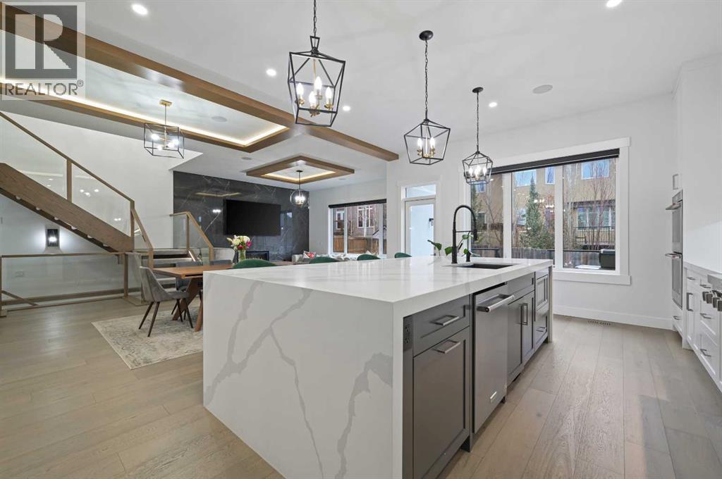 House for Sale in 7250 Elkton Drive SW|Calgary, Alberta T3H4Y7 5