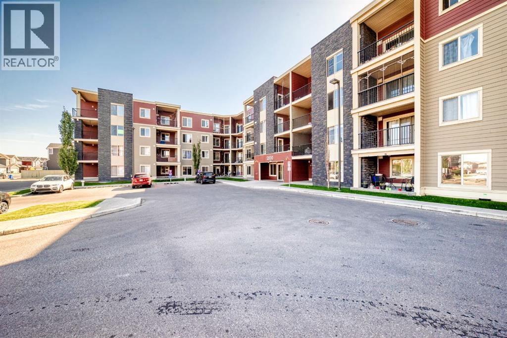 Apartment for Sale in 316, 15 Saddlestone Way NE|Calgary, Alberta T3J0S3 2