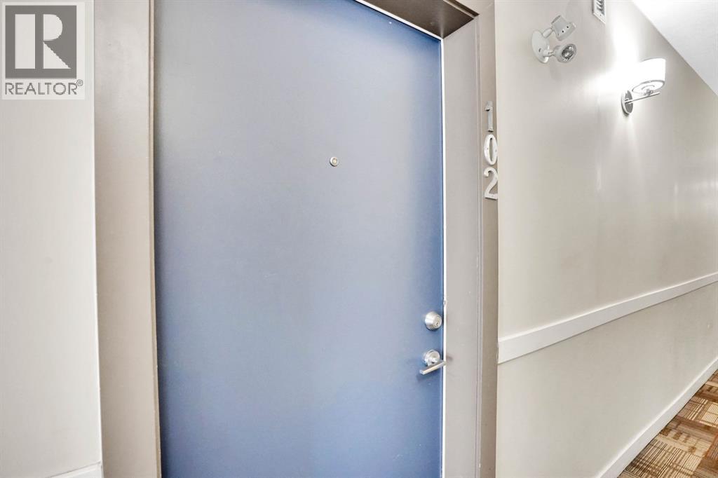 Apartment for Sale in 102, 3 Taracove Estate Drive NE|Calgary, Alberta T3J4T3 5