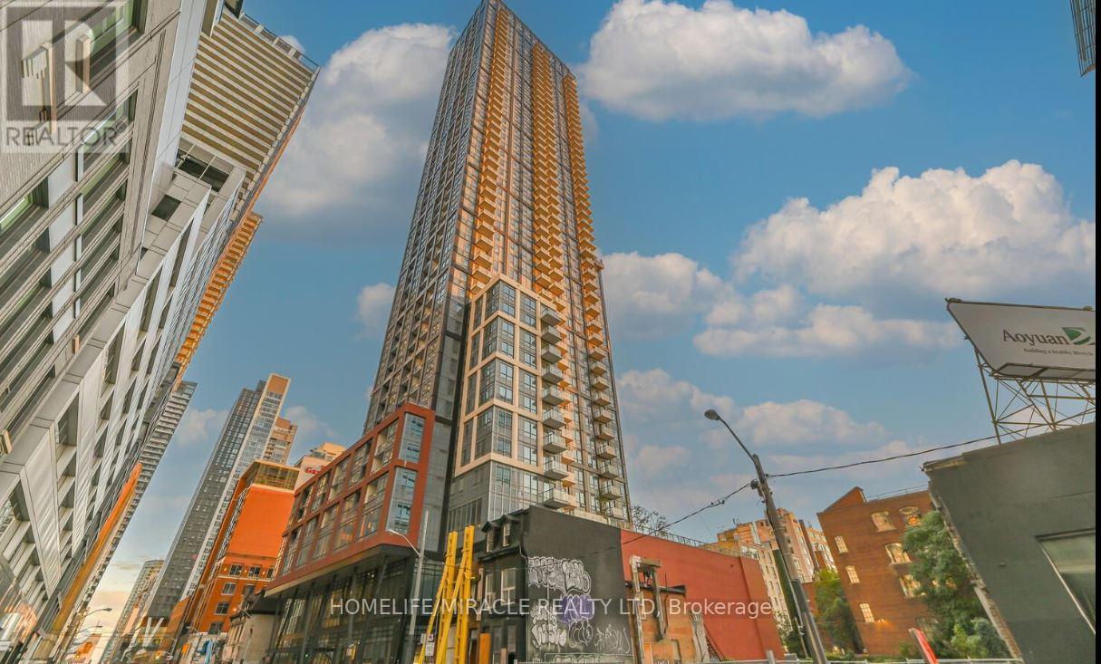 For rent: 1306 - 108 PETER STREET, Toronto (Waterfront Communities),  Ontario M5V0W2 - C12688722 | REALTOR.ca
