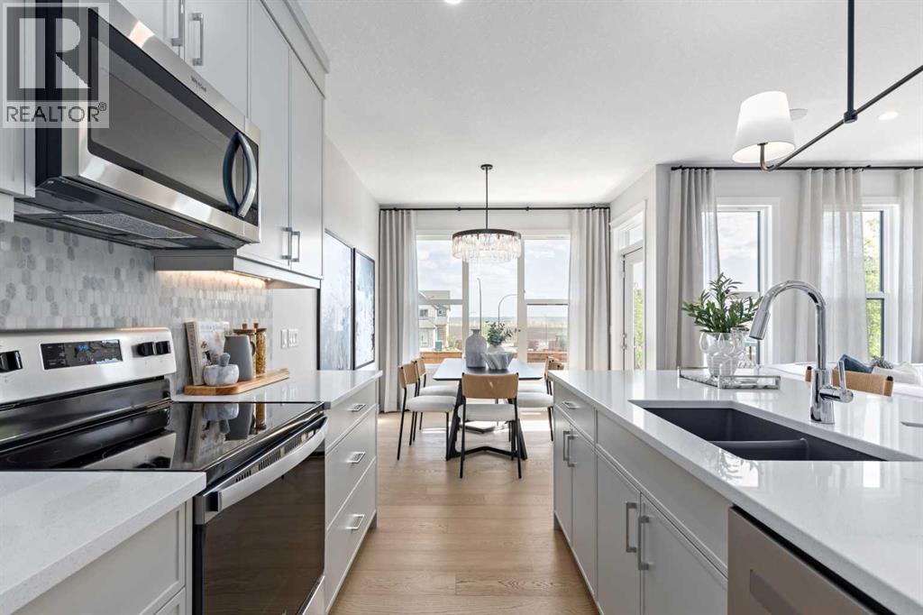 House for Sale in 85 Heartwood Lane SE|Calgary, Alberta T3S0R7 4