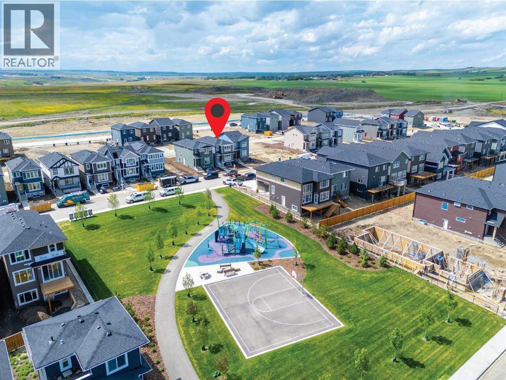 House for Sale in 65 Amblefield Heights NW|Calgary, Alberta T3P2K1 3