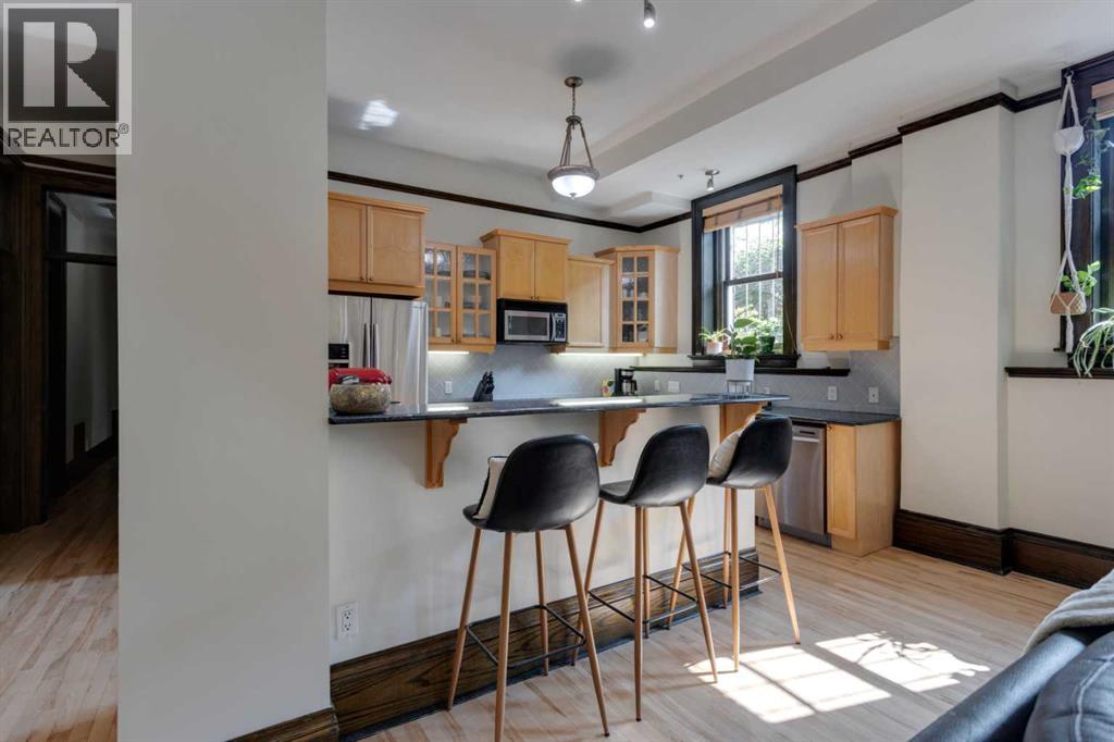 Apartment for Sale in 1, 804 18 Avenue SW|Calgary, Alberta T2T0G8 5