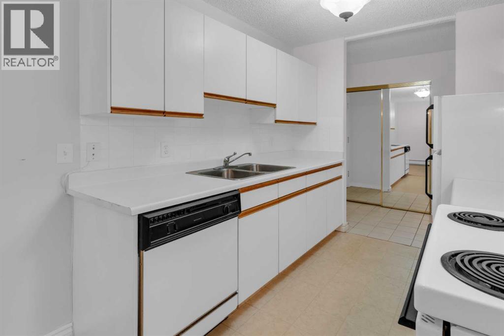 Apartment for Sale in 116, 3420 50 Street NW|Calgary, Alberta T3A2E1 5