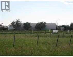 Property for Sale in 4440 76 Avenue NE|Calgary, Alberta T3J4G5