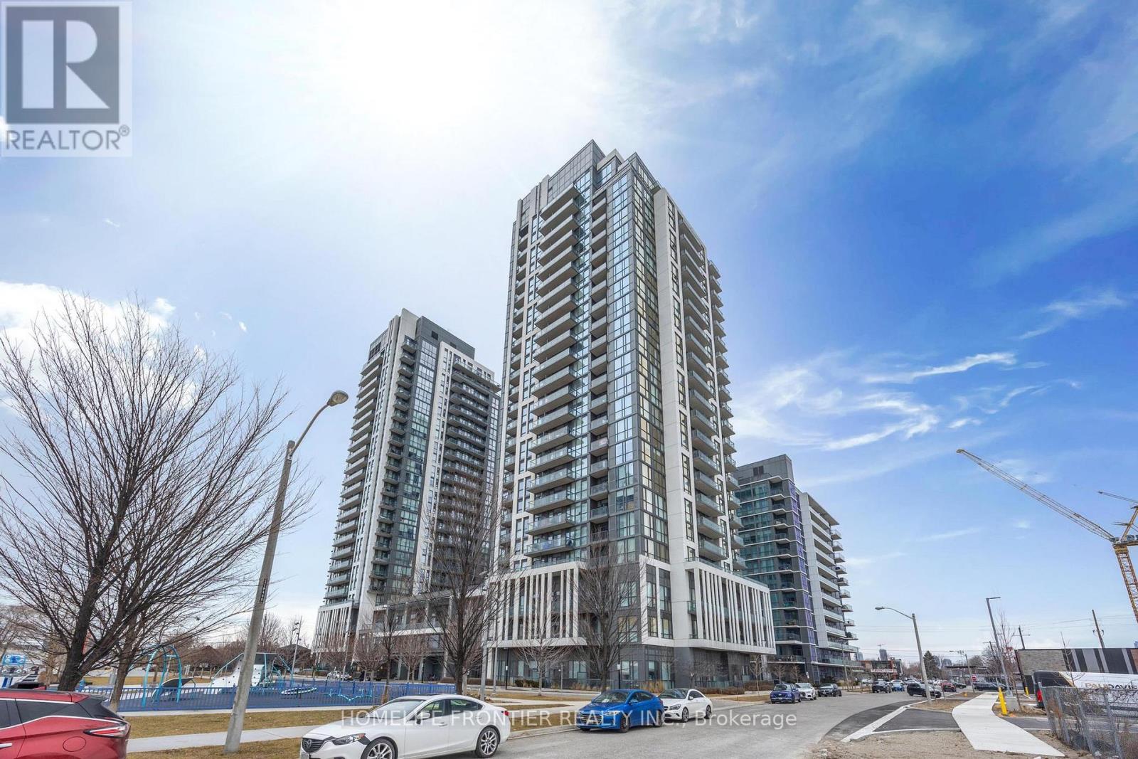 For sale: 210 - 17 ZORRA STREET, Toronto (Islington-City Centre West),  Ontario M8Z0C8 - W12710872 | REALTOR.ca