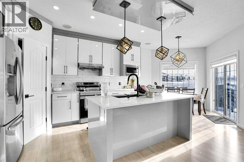 House for Sale in 85 Saddlebrook Circle NE|Calgary, Alberta T3J0K3 5