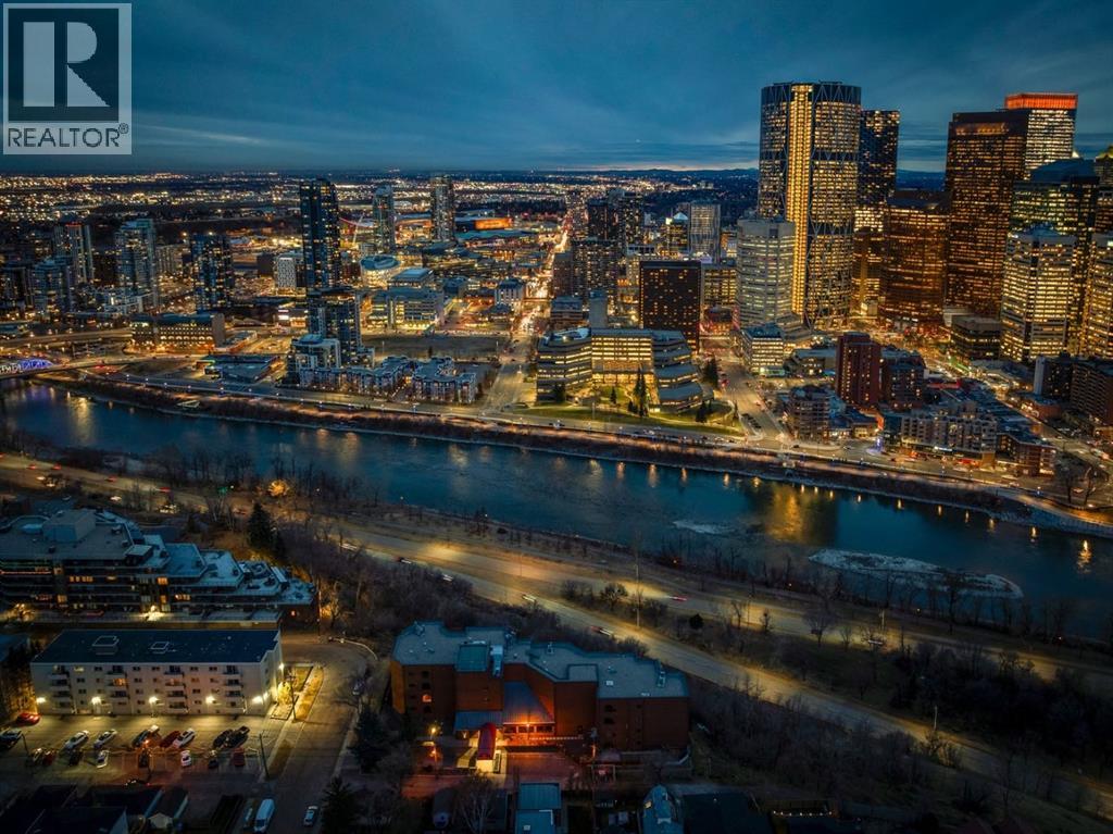 Apartment for Sale in 2D, 215 2 Street NE|Calgary, Alberta T2E2W8 3