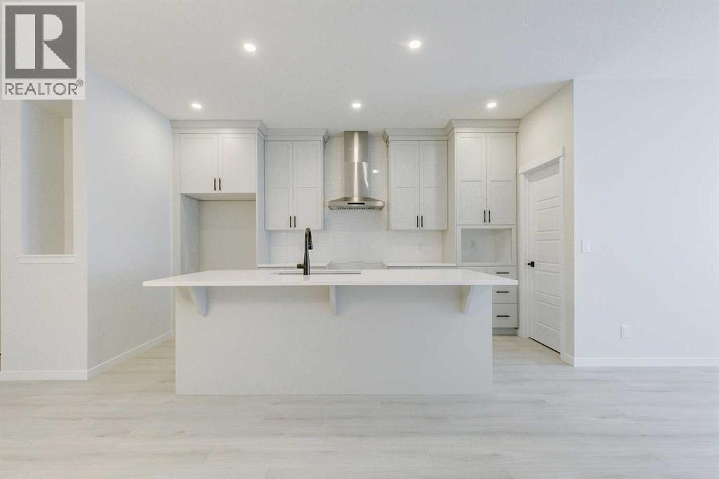 House for Sale in 186 Creekside Manor SW|Calgary, Alberta T2X6J5 3