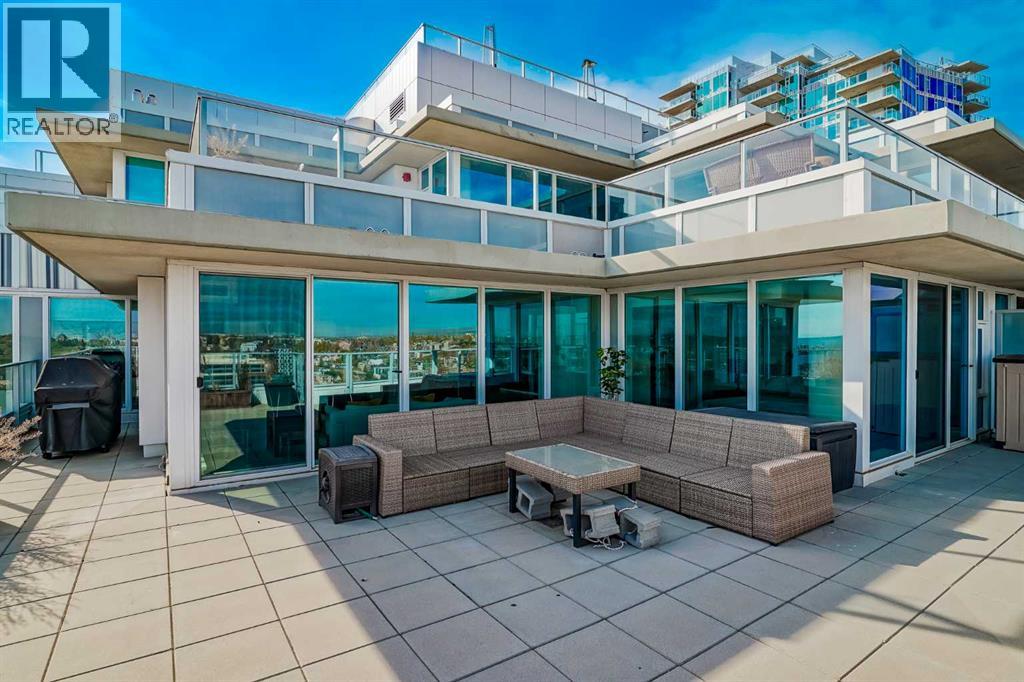 Apartment for Sale in 1802, 519 Riverfront Avenue SE|Calgary, Alberta T2G1K6 2