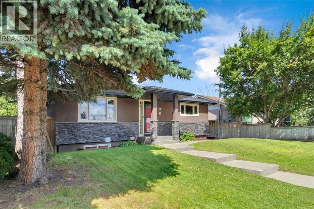 House for Sale in 2211 45 Street SE|Calgary, Alberta T2B1K1 3