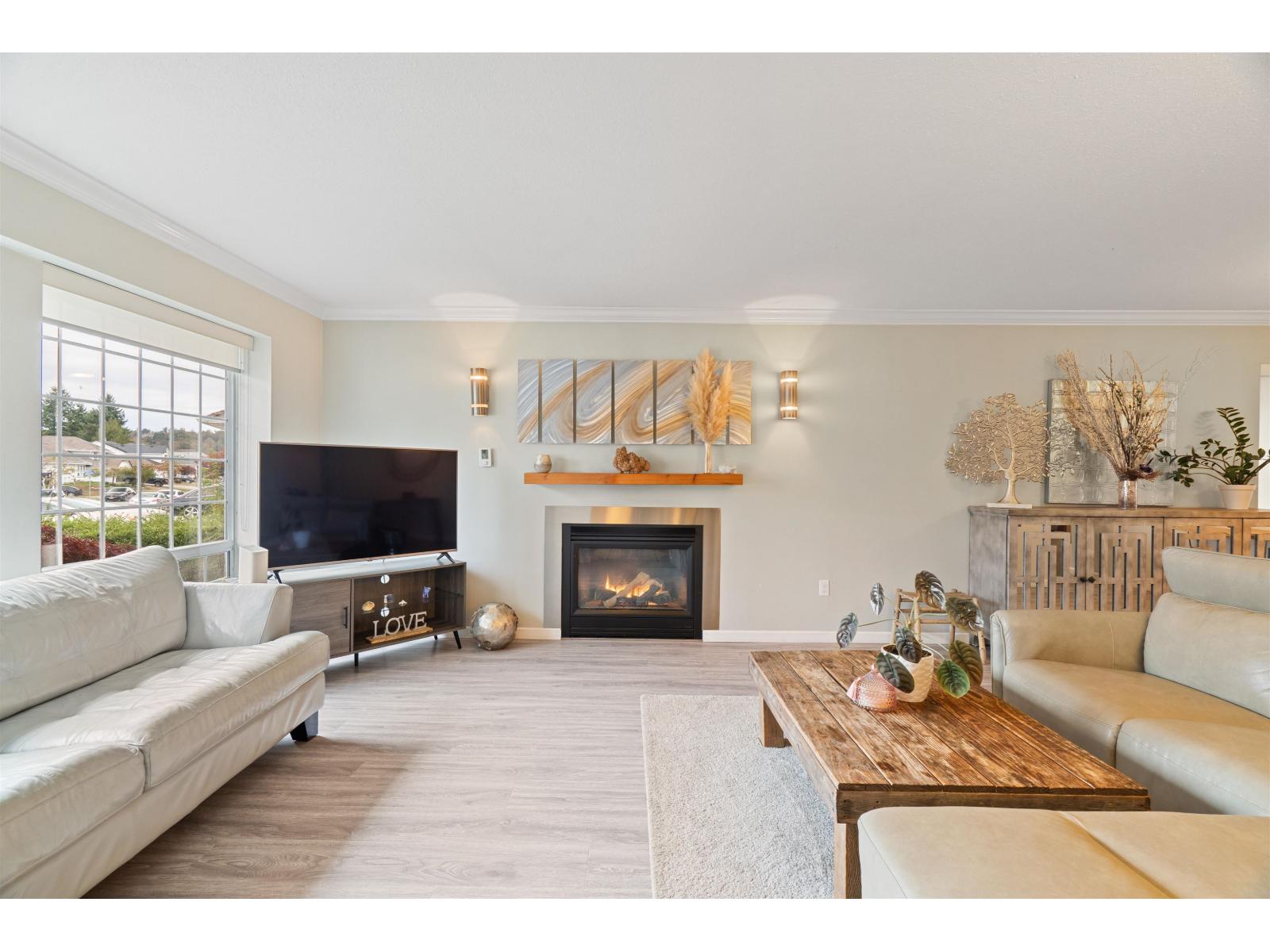 For sale: 32345 CLINTON AVENUE, Abbotsford, British Columbia V2T5B3 ...