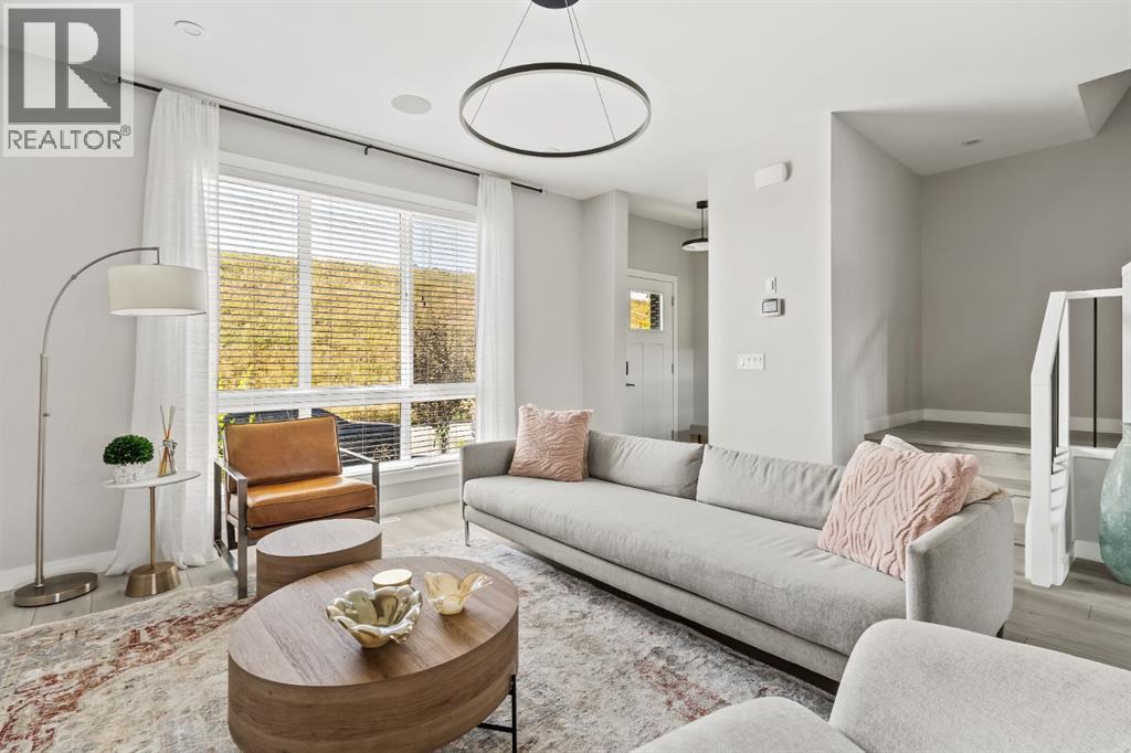 Row / Townhouse for Sale in 3048 85 Street SW|Calgary, Alberta T3H6C7 4