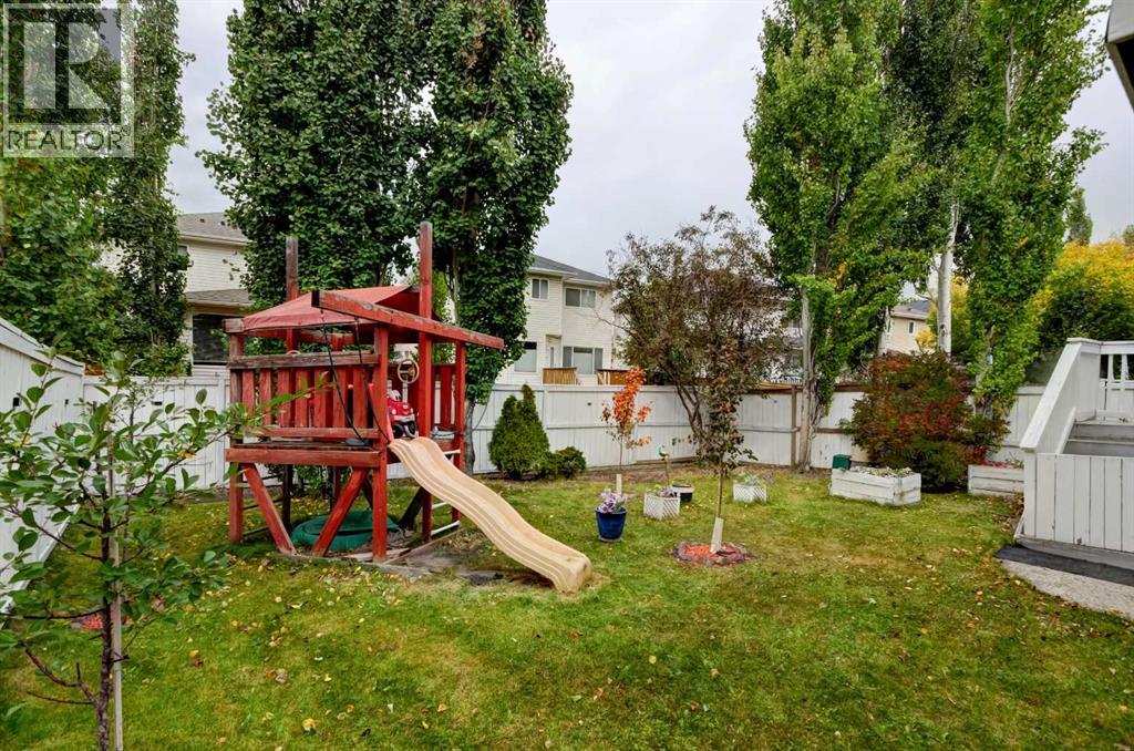 House for Sale in 1121 Sierra Morena Court SW|Calgary, Alberta T3H3N1 3