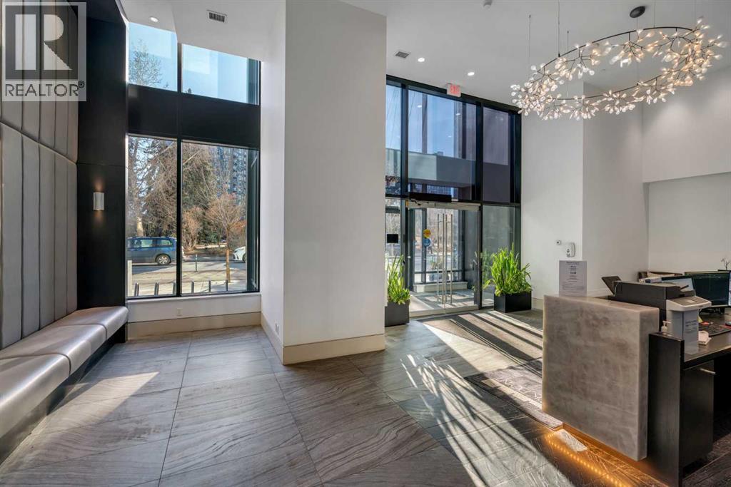 Apartment for Sale in 2102, 310 12 Avenue SW|Calgary, Alberta T2R1B5 4