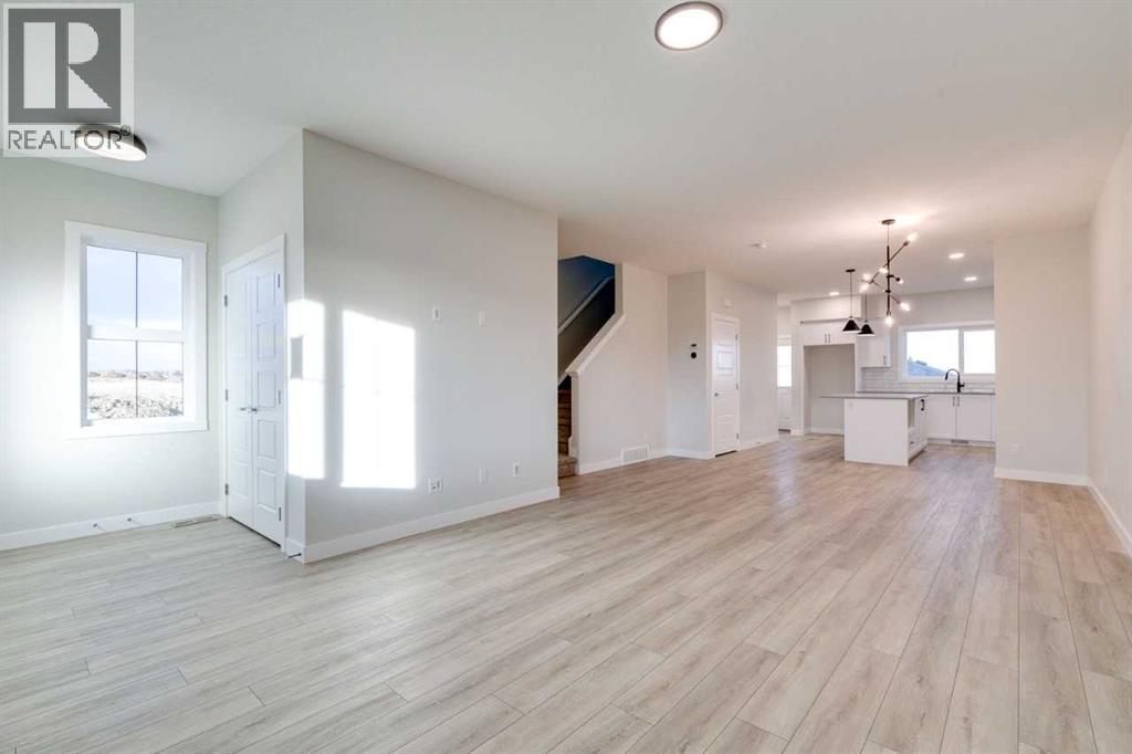 Duplex for Sale in 6 Drystone Way NW|Calgary, Alberta T3R1E7 5