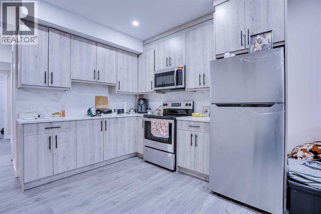 House for Sale in 126 Saddlestone Park NE|Calgary, Alberta T3J0Z5 3