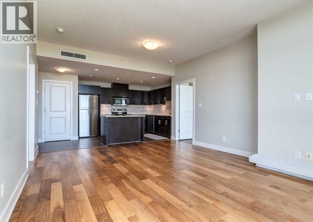 Apartment for Sale in 1801, 77 Spruce Place SW|Calgary, Alberta T3C3X6 4