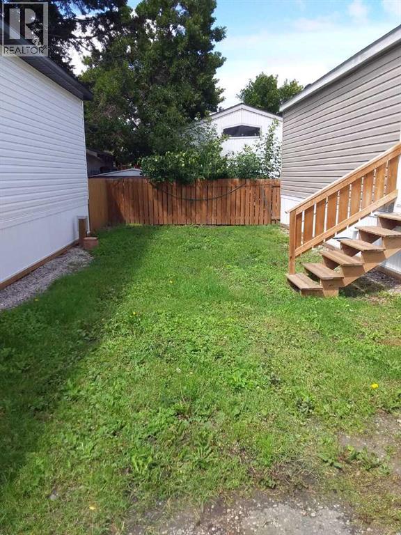 Mobile Home for Sale in 4, 6220 17 Avenue SE|Calgary, Alberta T2A0W6 4