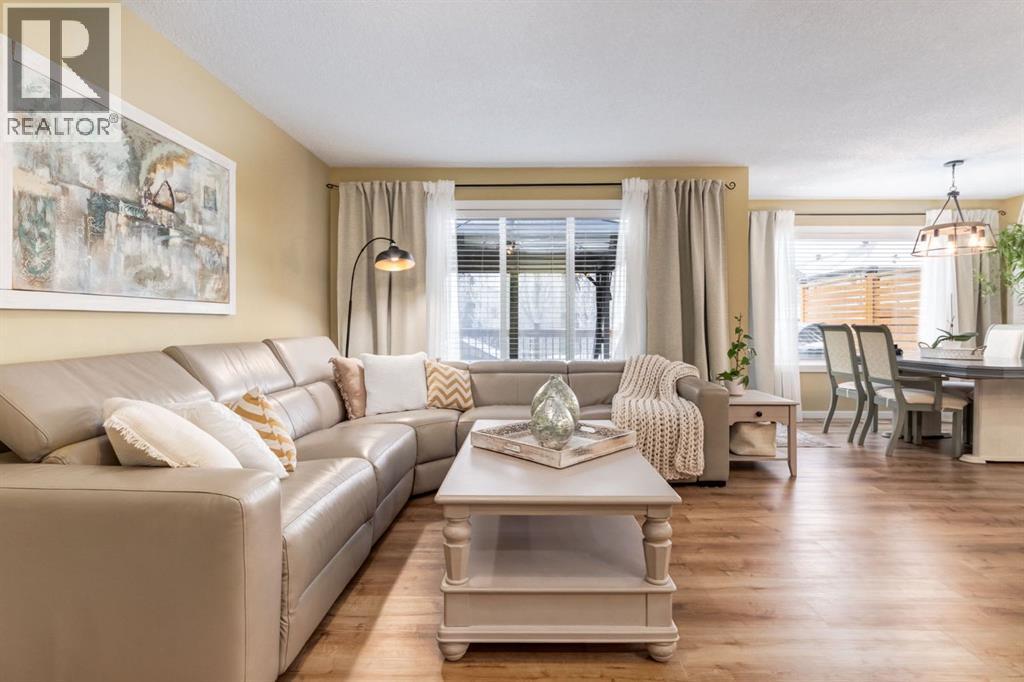 House for Sale in 82 Cranwell Common SE|Calgary, Alberta T3M0J4 2