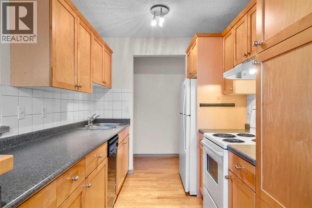 Apartment for Sale in 6, 2512 15 Street SW|Calgary, Alberta T2T3Z5 3