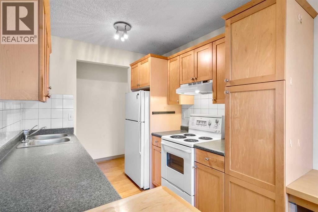 Apartment for Sale in 6, 2512 15 Street SW|Calgary, Alberta T2T3Z5 2