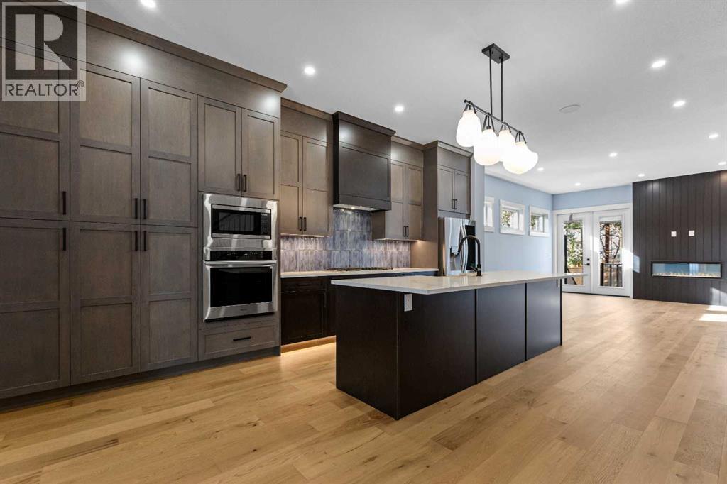 Duplex for Sale in 1415 27 Street SW|Calgary, Alberta T3C1L4