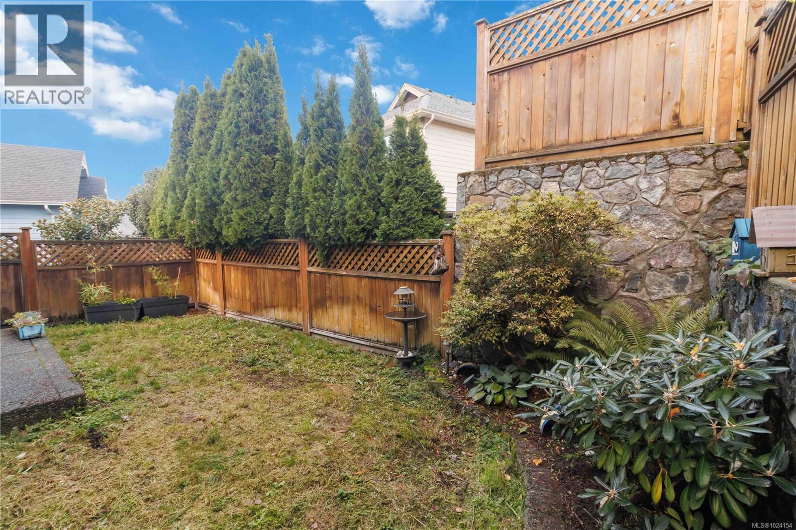 For sale: 3100 Langford Lake Rd, Langford, British Columbia V9B0L9 -  1024154 | REALTOR.ca