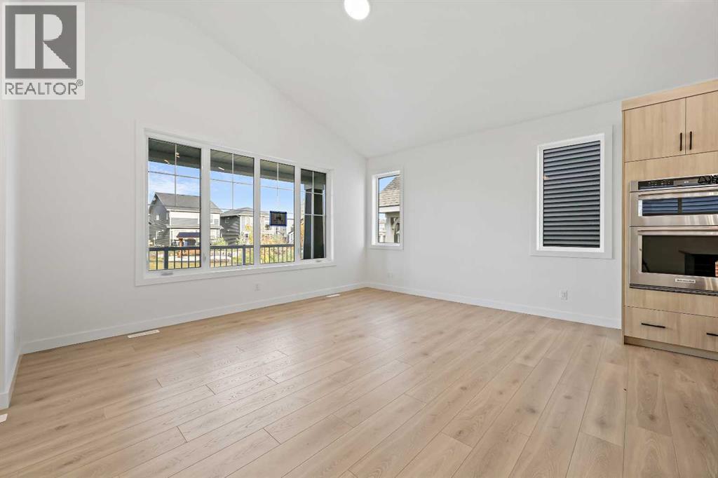 House for Sale in 116 Mitchell Walk NW|Calgary, Alberta T3R2G2 5