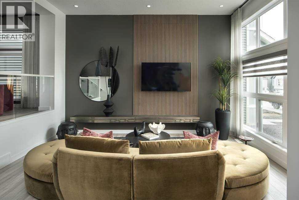 House for Sale in 103 Wolf Hollow Rise SE|Calgary, Alberta T2X4V5 2