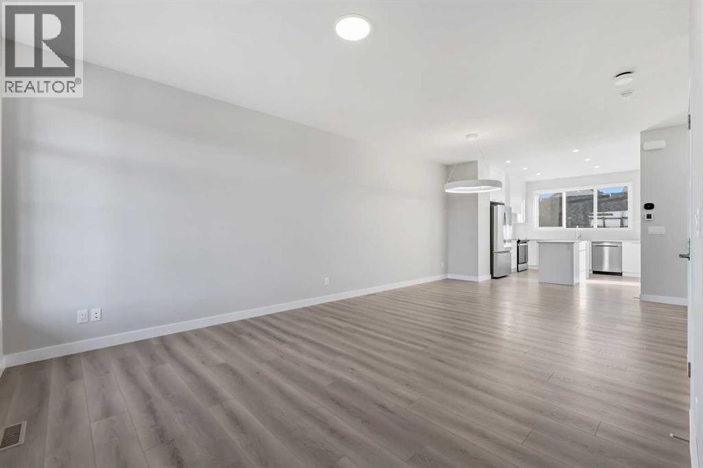 Duplex for Sale in 7007 Rangeview Avenue SE|Calgary, Alberta T3S0P9 3