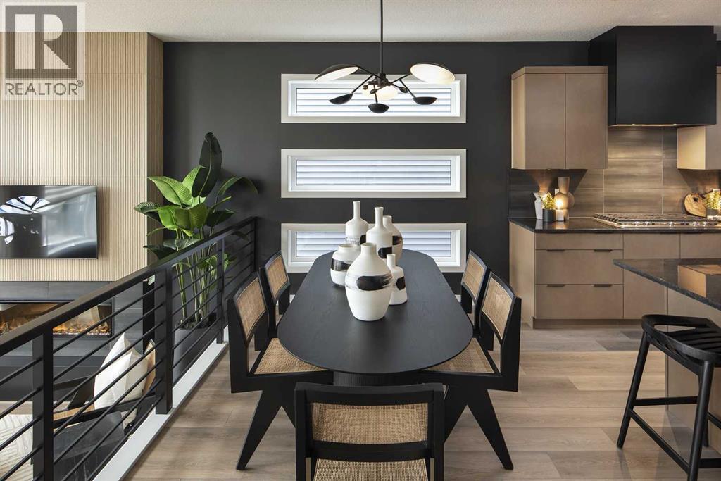 House for Sale in 178 Mitchell Road NW|Calgary, Alberta T3R2G6 5