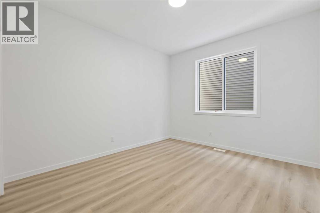 House for Sale in 421 Corner Glen Way NE|Calgary, Alberta T3N2P1 4