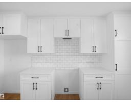 For sale: 2 18640 18 AV NW, Edmonton, Alberta T6M3E8 - E4471133