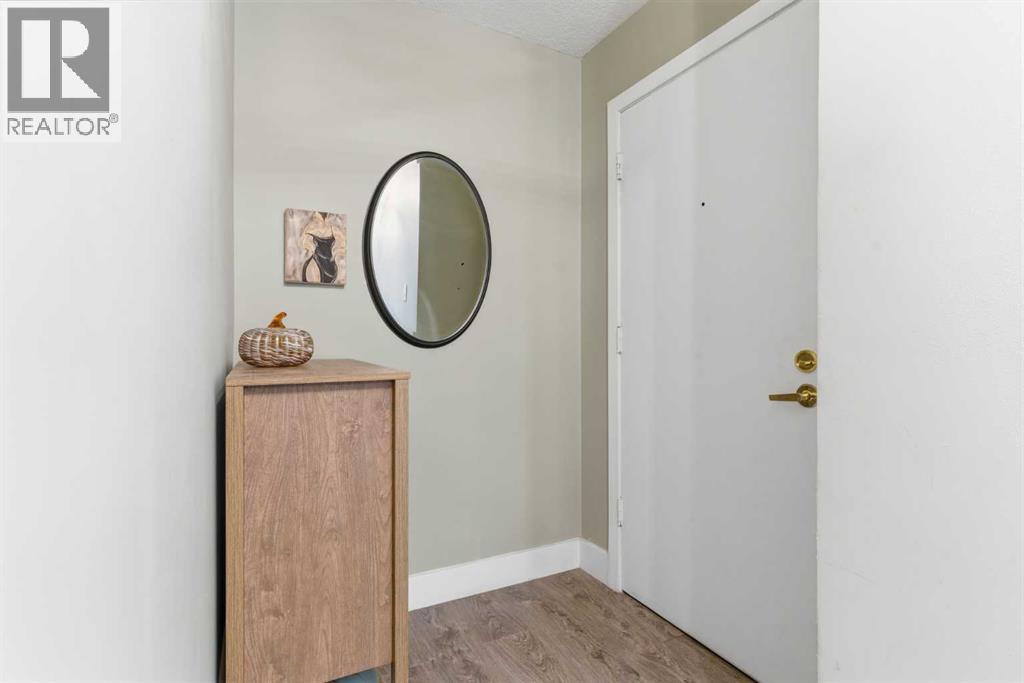 Apartment for Sale in 604, 1015 14 Avenue SW|Calgary, Alberta T2R0N9 3