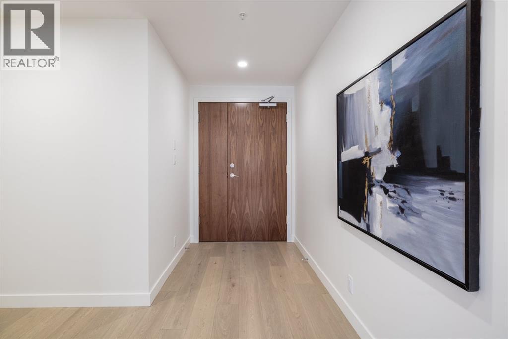 Apartment for Sale in 102, 88 Waterfront Mews SW|Calgary, Alberta T2P1K7 5