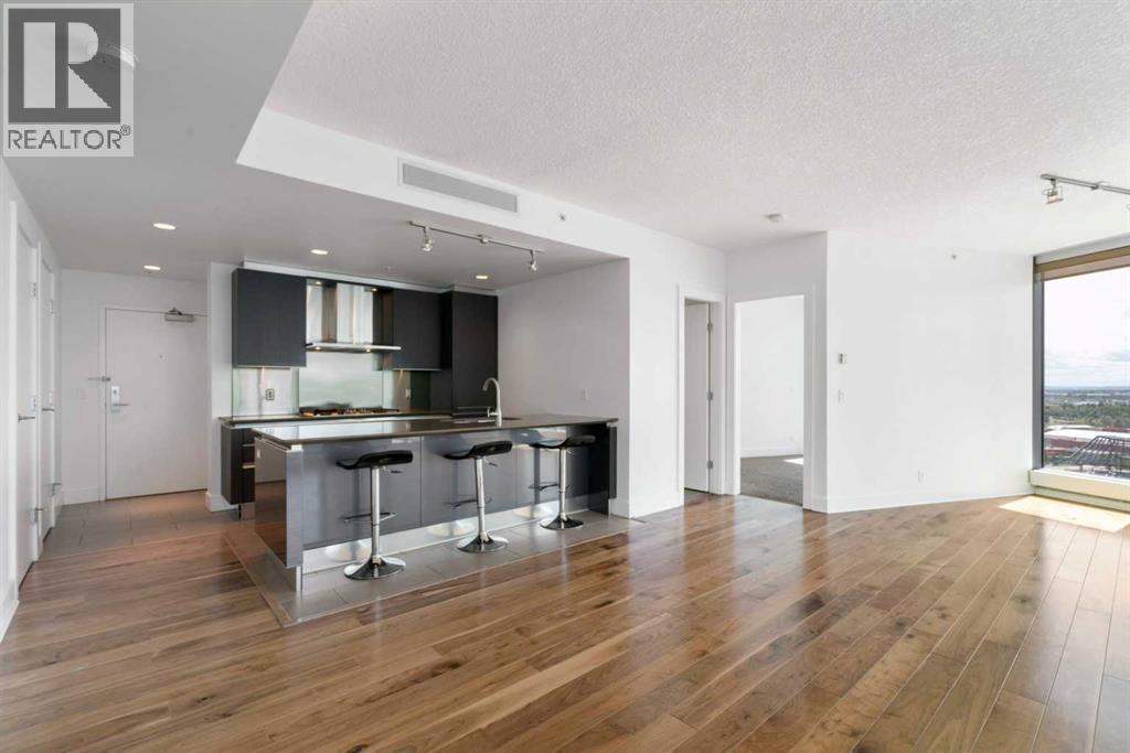 Apartment for Sale in 2305, 433 11 Avenue SE|Calgary, Alberta T2G0C7 3