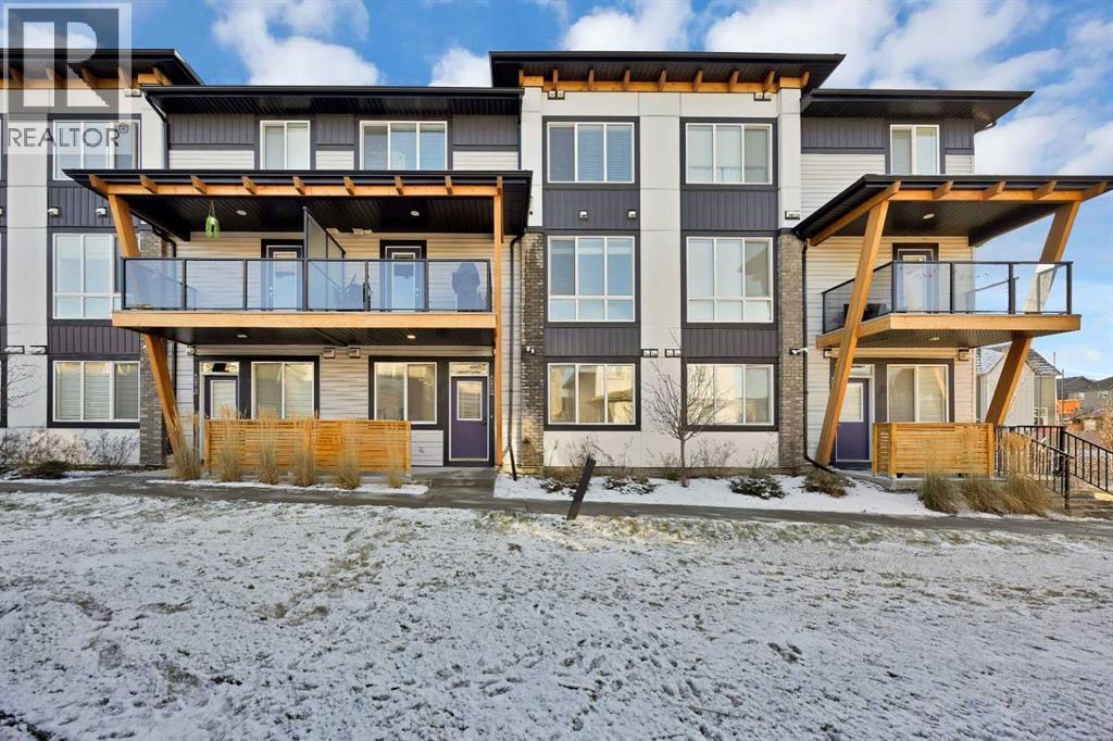 Row / Townhouse for Sale in 112, 10060 46 Street NE|Calgary, Alberta T3J2H8 3