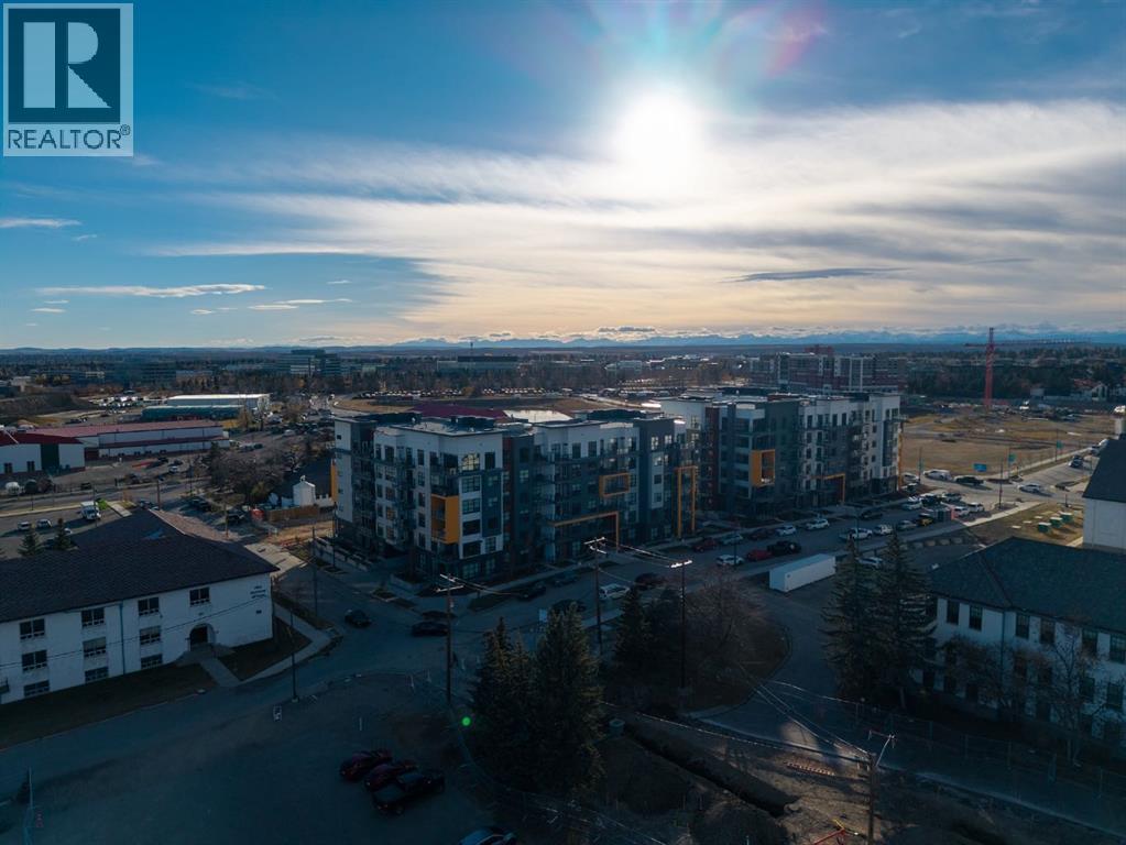 Apartment for Sale in 401, 370 Dieppe Drive SW|Calgary, Alberta T3E0E6 2