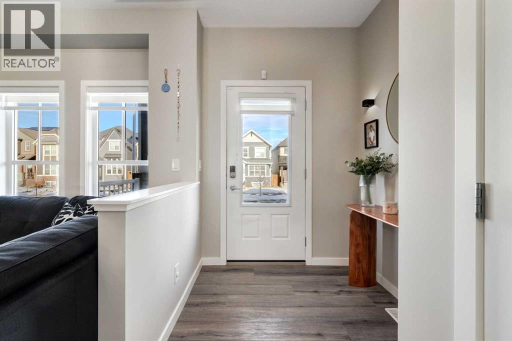 House for Sale in 577 Masters Road SE|Calgary, Alberta T3M2W3 4