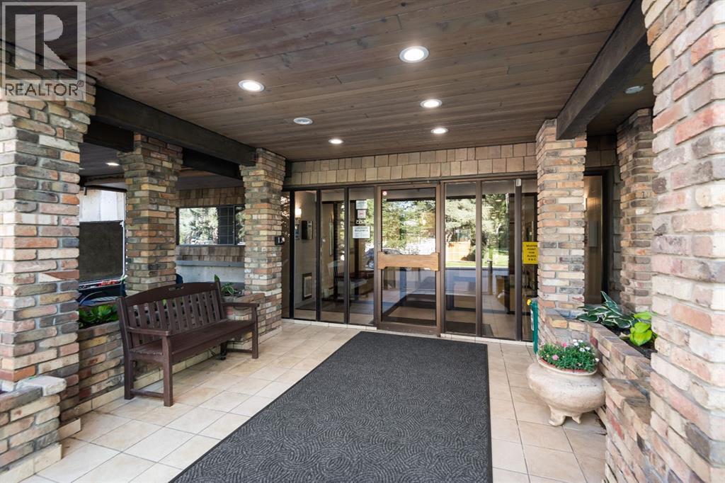 Apartment for Sale in 417, 3730 50 Street NW|Calgary, Alberta T3A2V9 4