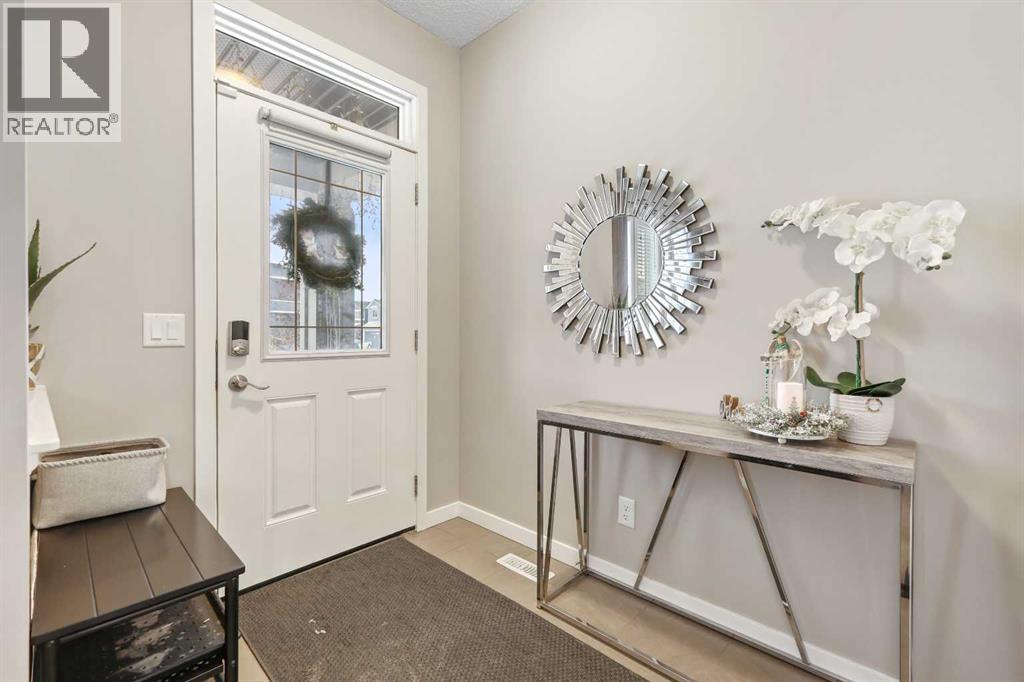 House for Sale in 754 Belmont Drive SW|Calgary, Alberta T2X4H4 4