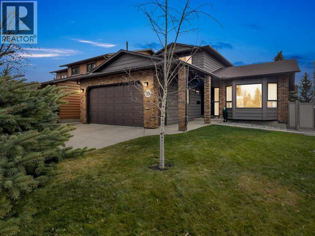 House for Sale in 31 Edforth Way NW|Calgary, Alberta T3A3V5
